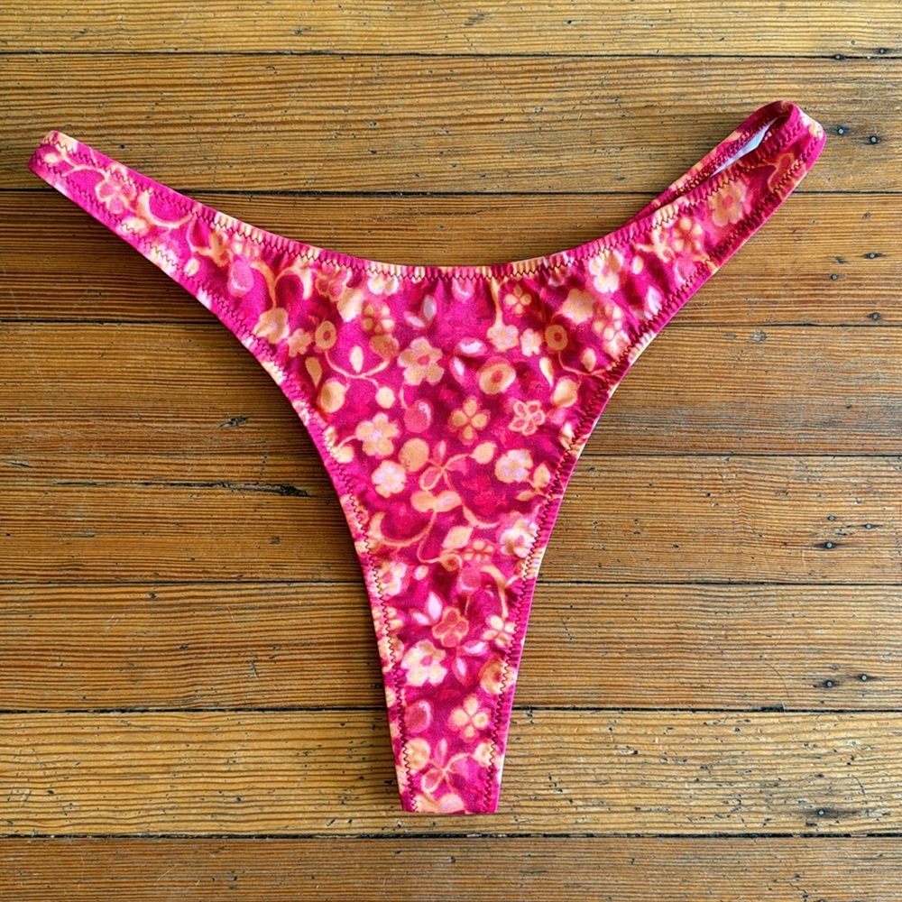 ‘ITALIAN SUMMER’ THONG BOTTOMS